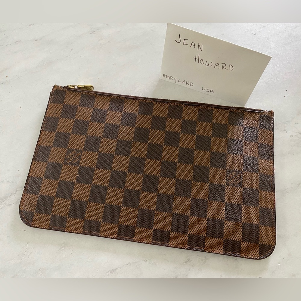 Louis Vuitton Neverfull GM Pouch - Picture 2 of 10